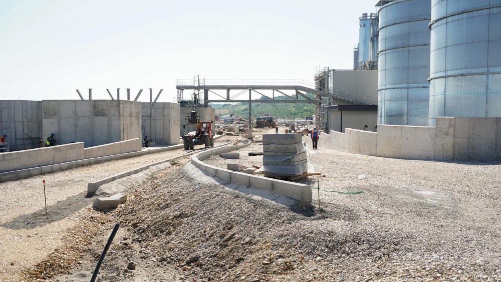 Construction of Energy-from-Waste facility is ongoing, equipment is delivered, 85% of works have been performed and works on energy plants for energy recovery are underway.