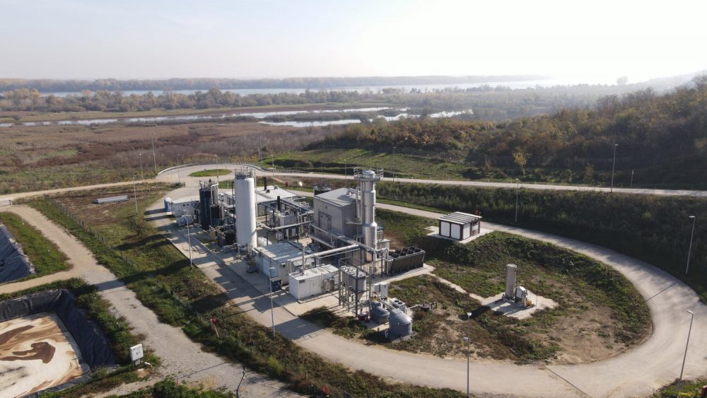 A leachate treatment plant will be put into operation soon to which leachate will be conveyed through a network of pipes and canals, and after treatment it will be discharged into the Osljanski stream, so clean water will flow into the international waterway of the Danube River. Leachate will be treated by reverse osmosis technology.