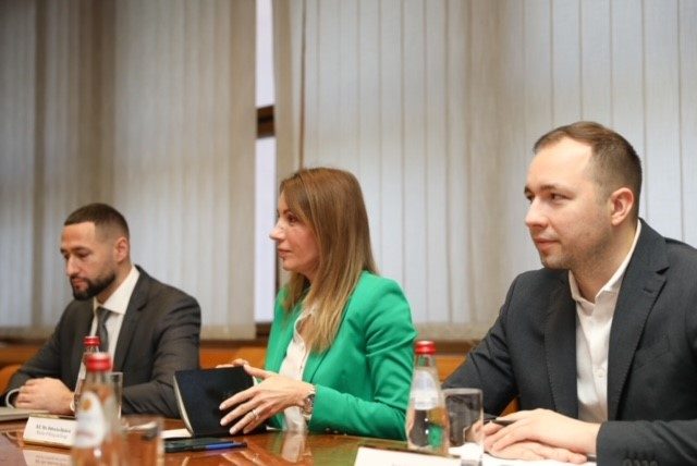 Meeting with Minister of Mining and Energy 8
