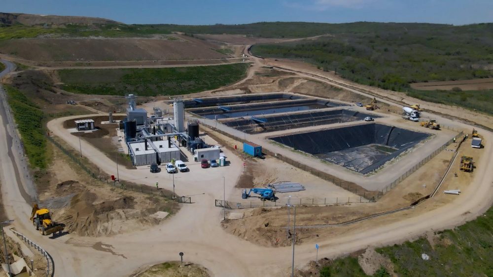 A leachate treatment plant will be put into operation soon to which leachate will be conveyed through a network of pipes and canals, and after treatment it will be discharged into the Osljanski stream, so clean water will flow into the international waterway of the Danube River. Leachate will be treated by reverse osmosis technology.