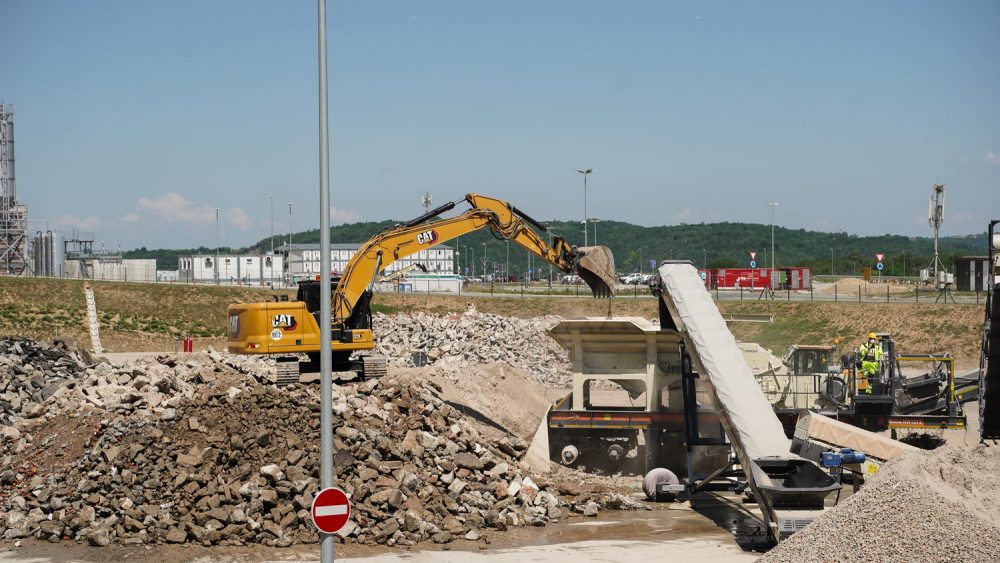 The Construction and Demolition Waste recycling facility started operations in August 17, 2021,  with a processing capacity of over 200,000 tons / year