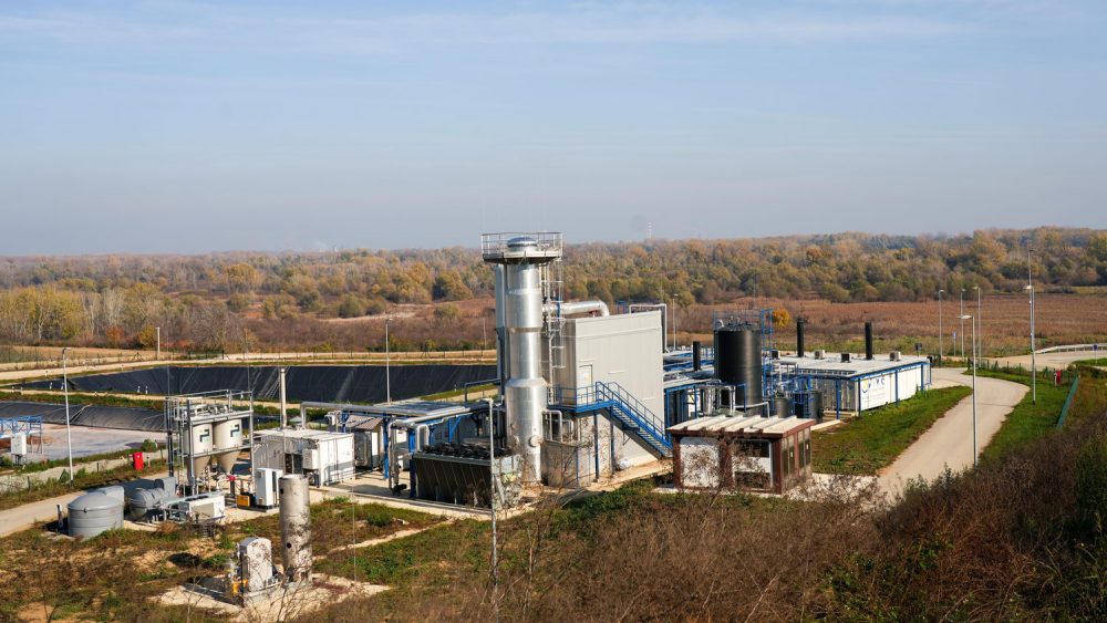 A leachate treatment plant will be put into operation soon to which leachate will be conveyed through a network of pipes and canals, and after treatment it will be discharged into the Osljanski stream, so clean water will flow into the international waterway of the Danube River. Leachate will be treated by reverse osmosis technology.