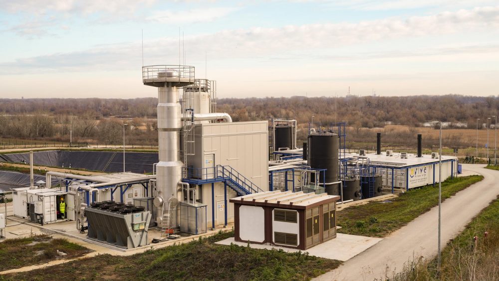 A leachate treatment plant will be put into operation soon to which leachate will be conveyed through a network of pipes and canals, and after treatment it will be discharged into the Osljanski stream, so clean water will flow into the international waterway of the Danube River. Leachate will be treated by reverse osmosis technology.